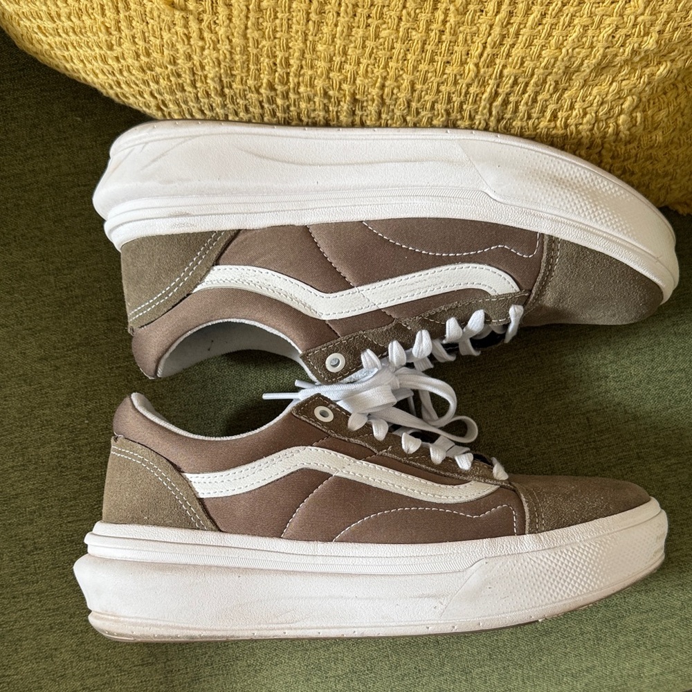 Vans Women's Taupe and White Platform Old Skool Sneakers - Picture 6 of 6